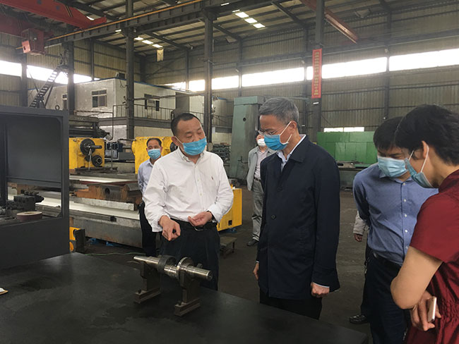 市委領導到企業(yè)視察工作4.jpg
